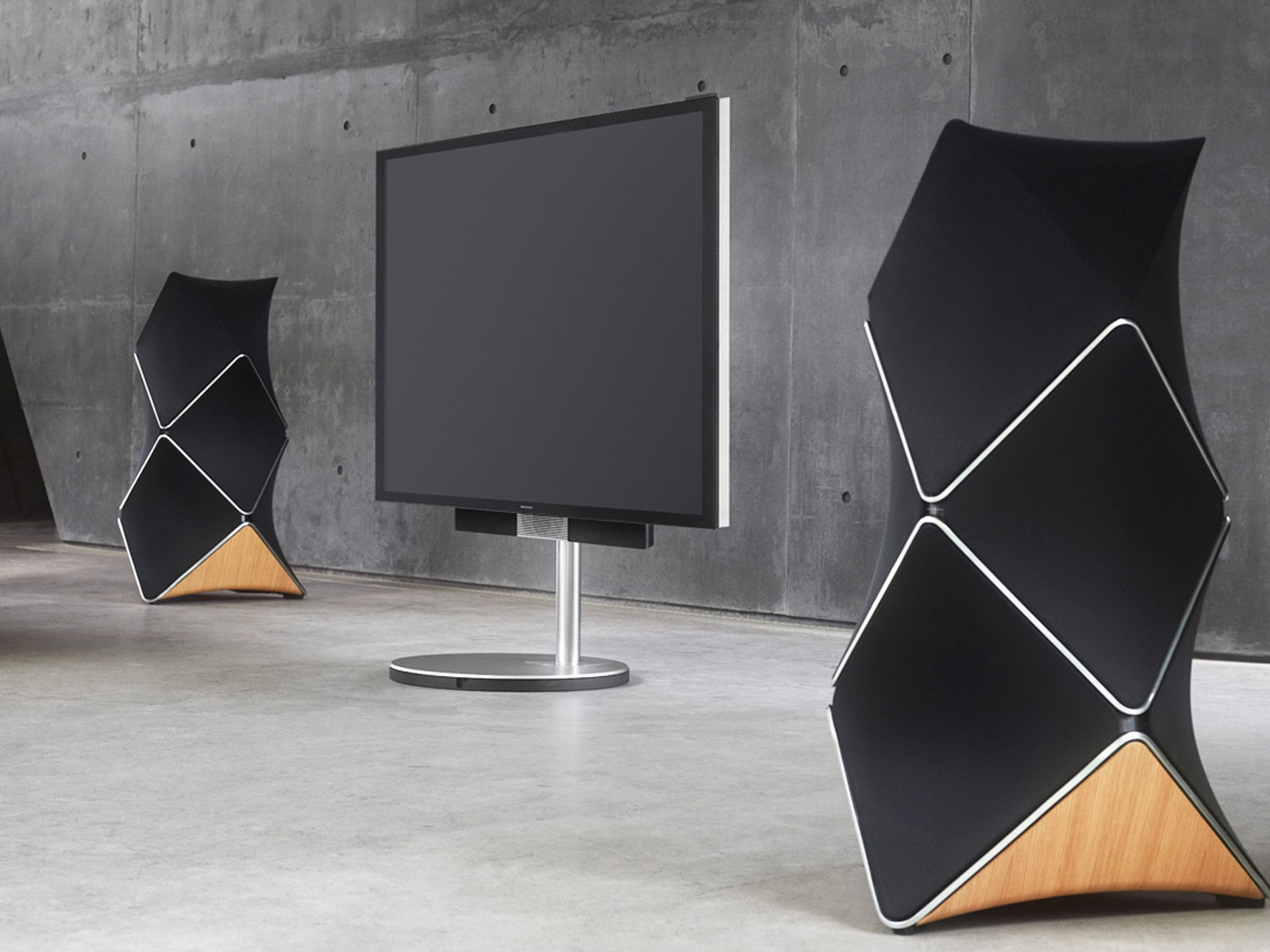 Bang & Olufsen wordt 90 en viert dit met futuristische BeoLab 90